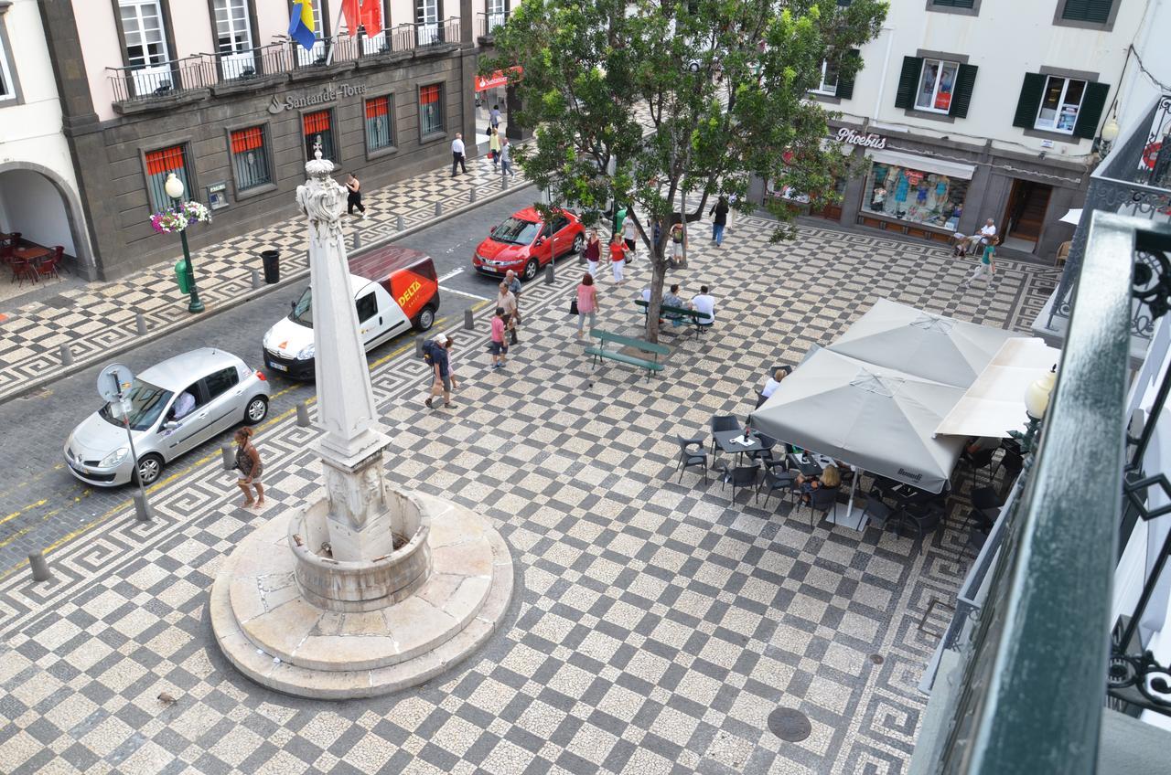 Edificio Charles 201 *